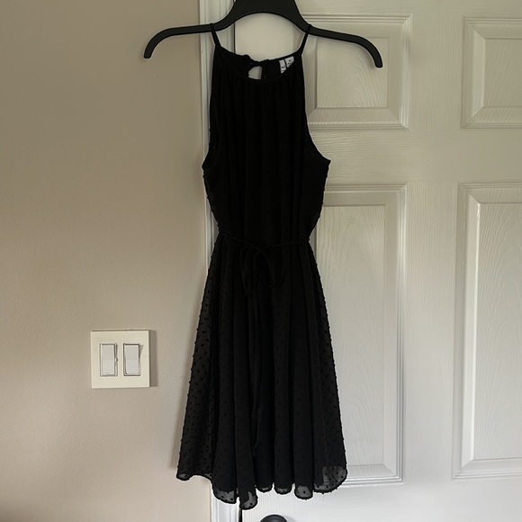 Elle black halter dress - Picture 8 of 15